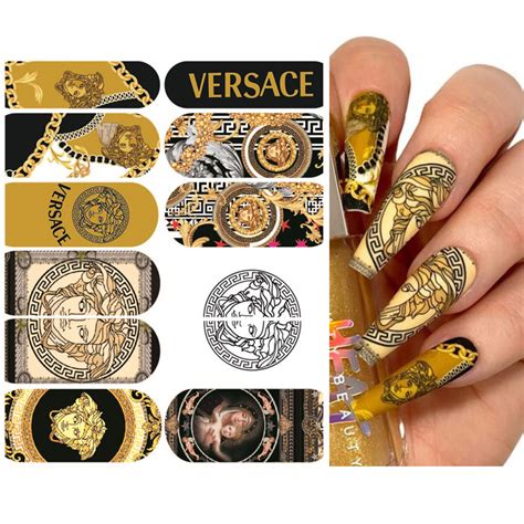 nail versace